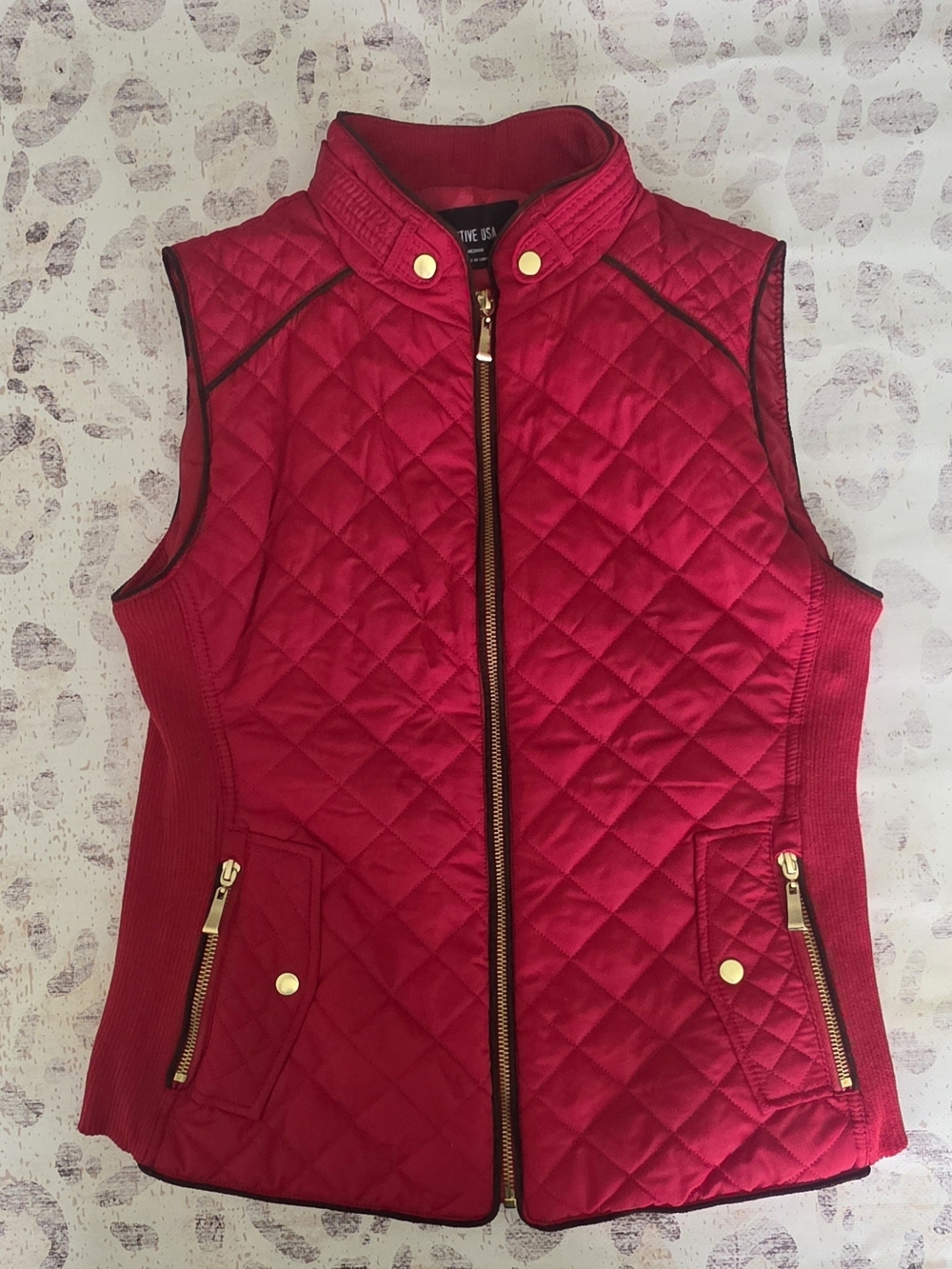 Active USA Quilted Red Sleeveless Vest with Gold Hardware